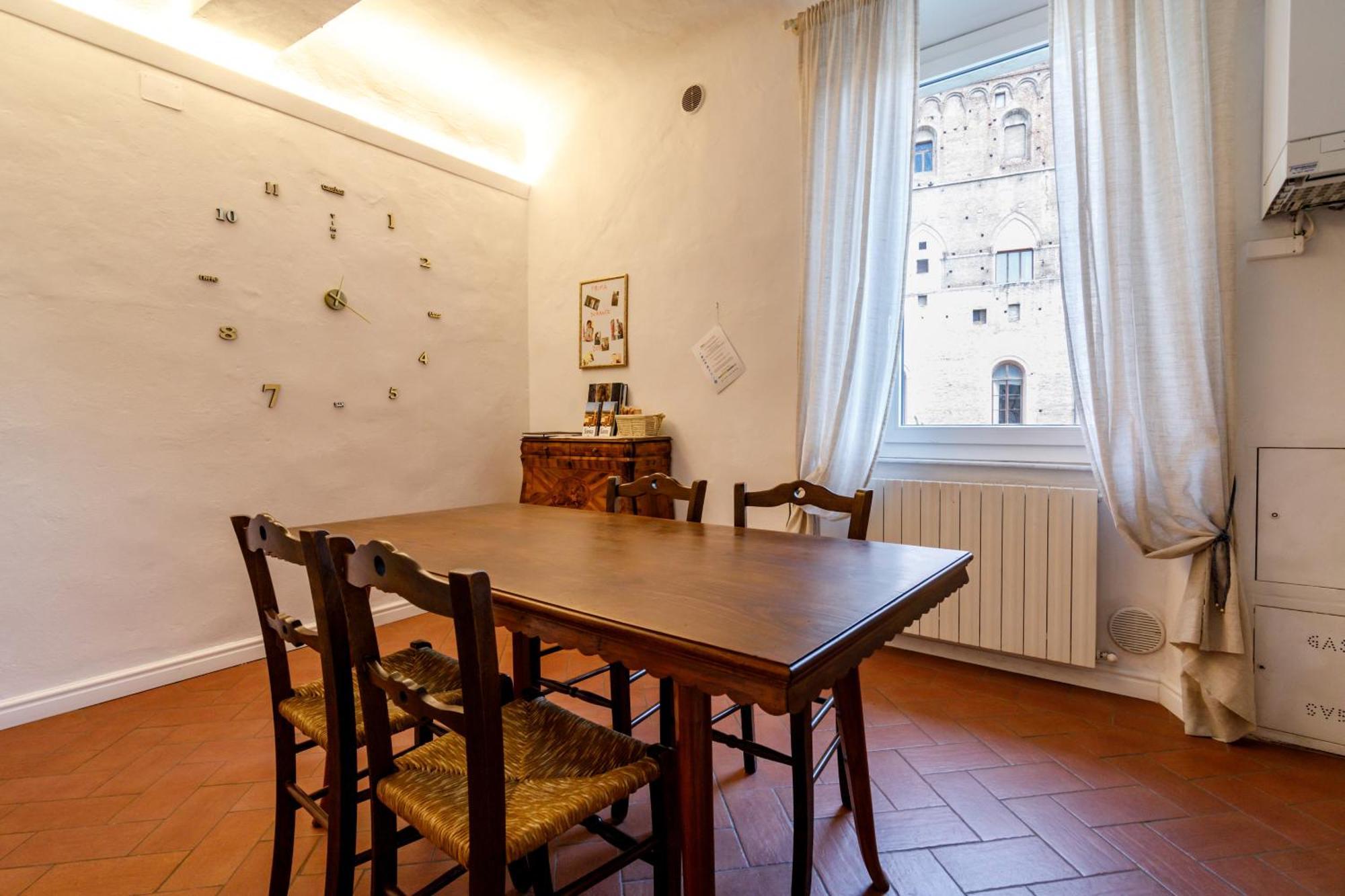 Charme Centro Storico Apartment Siena Ngoại thất bức ảnh
