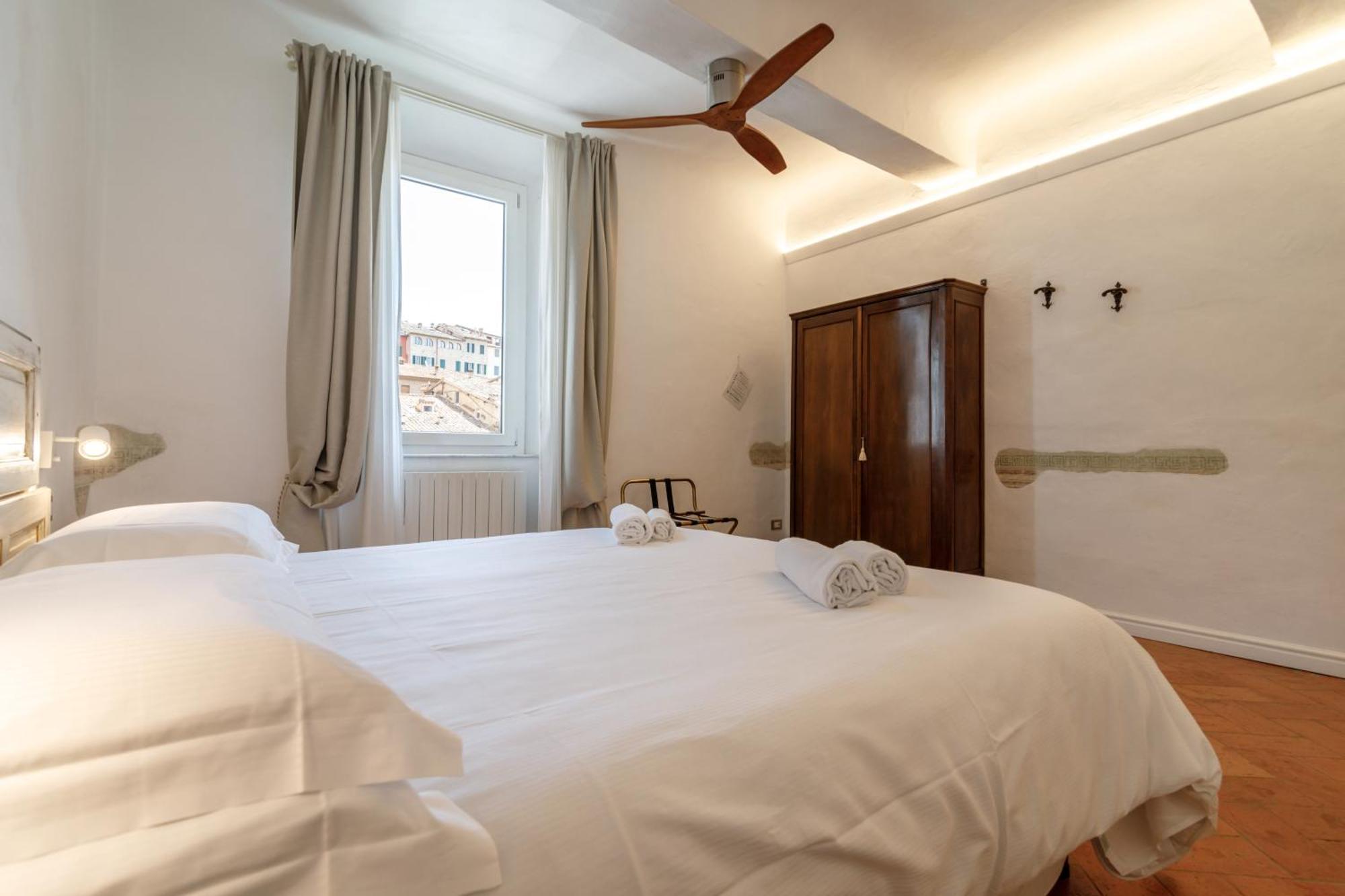 Charme Centro Storico Apartment Siena Ngoại thất bức ảnh