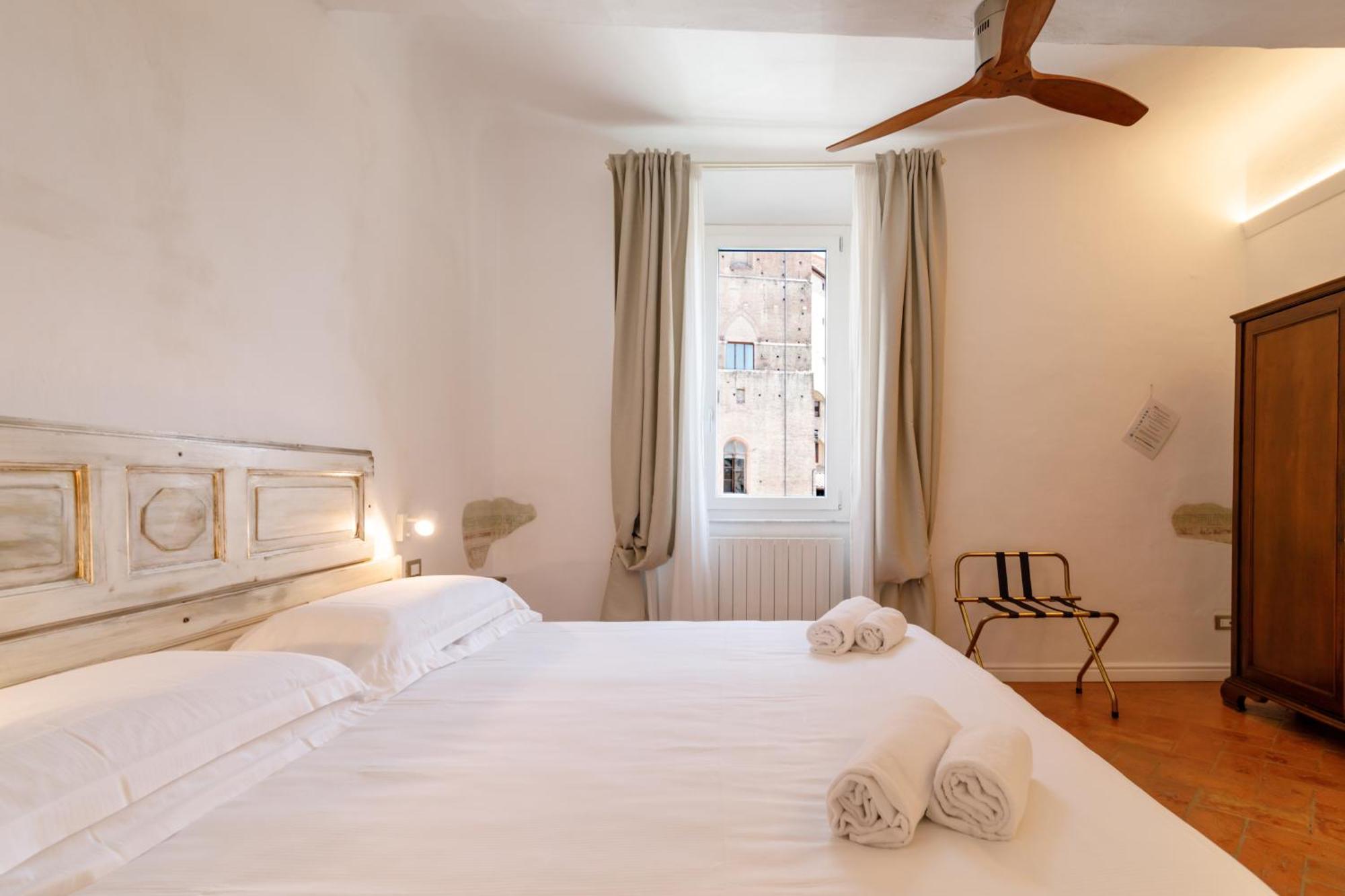 Charme Centro Storico Apartment Siena Ngoại thất bức ảnh